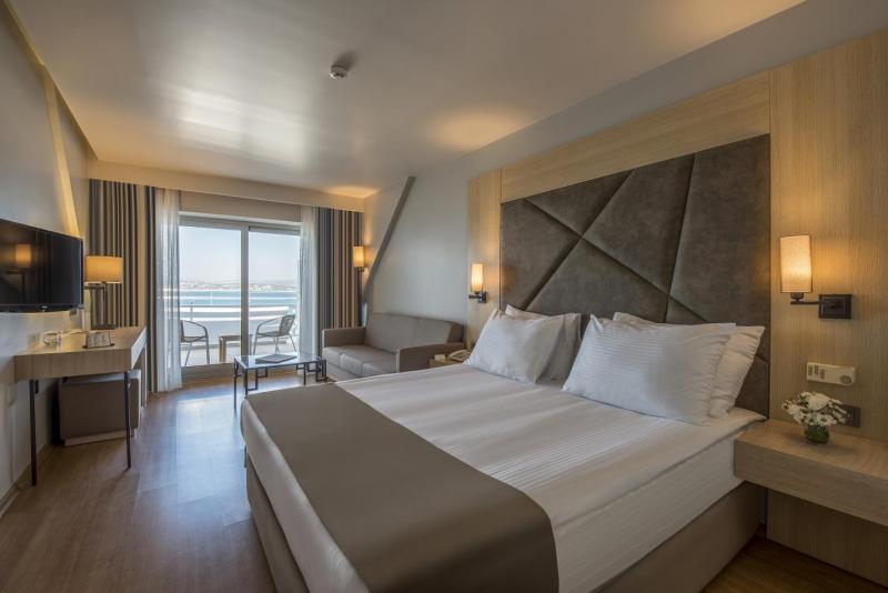Deluxe Deniz Manzaralı Oda